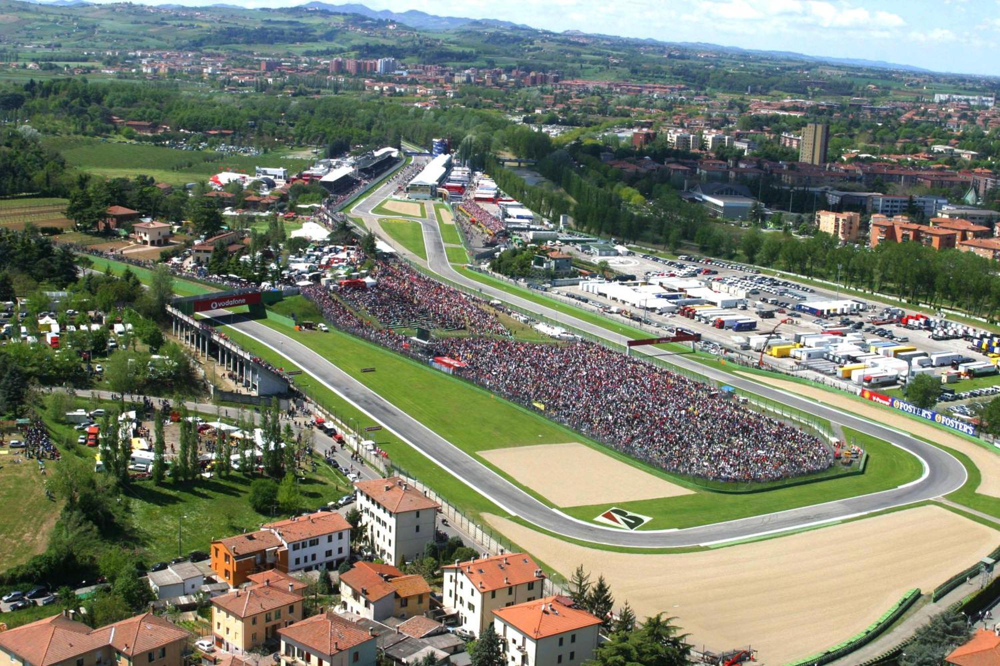 Appartamento Le Due Corti Centro Storico - Autodromo Imola Esterno foto