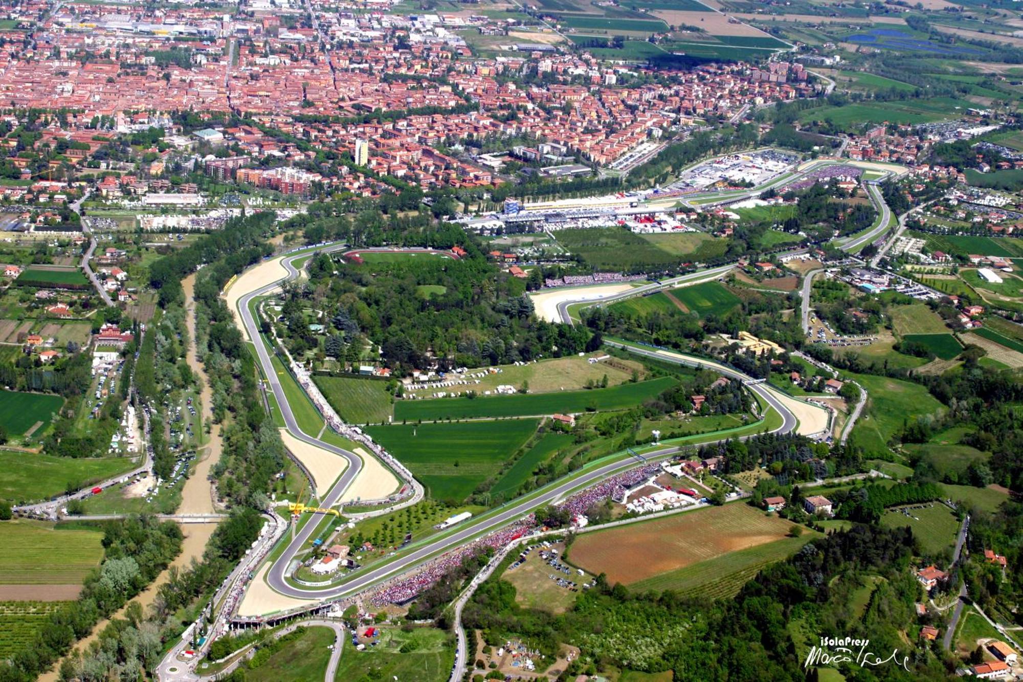 Appartamento Le Due Corti Centro Storico - Autodromo Imola Esterno foto